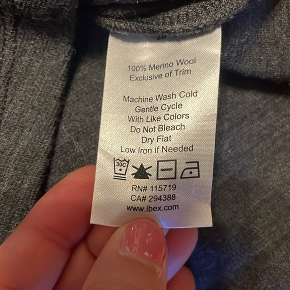 Ibex Charcoal Geay Full Zip 100% Merino Wool Sweater Jacket Size Medium (Small?) - Picture 4 of 8